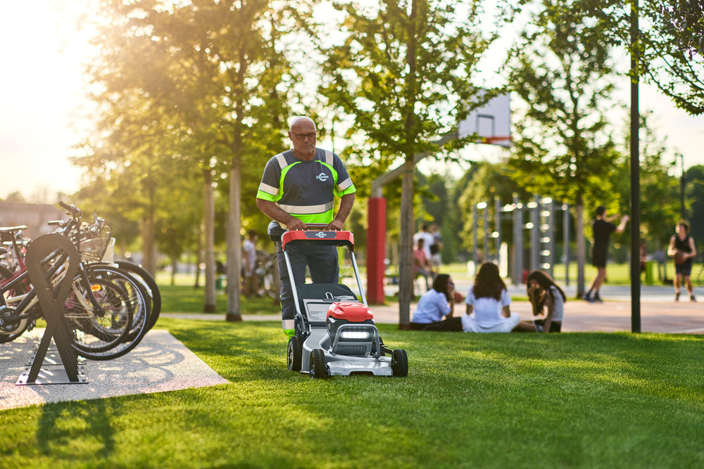 OPTIMUS™ All Terrain Lawn Mower 53 cm