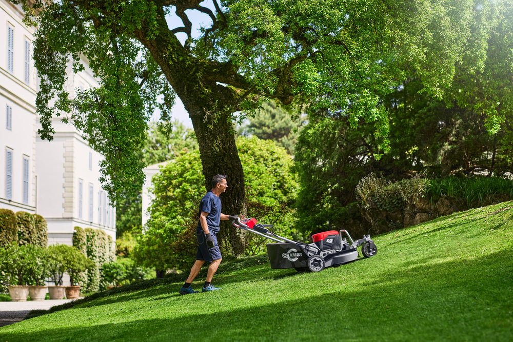 OPTIMUS™ All Terrain Rasenmäher 76 cm Lenkrollen