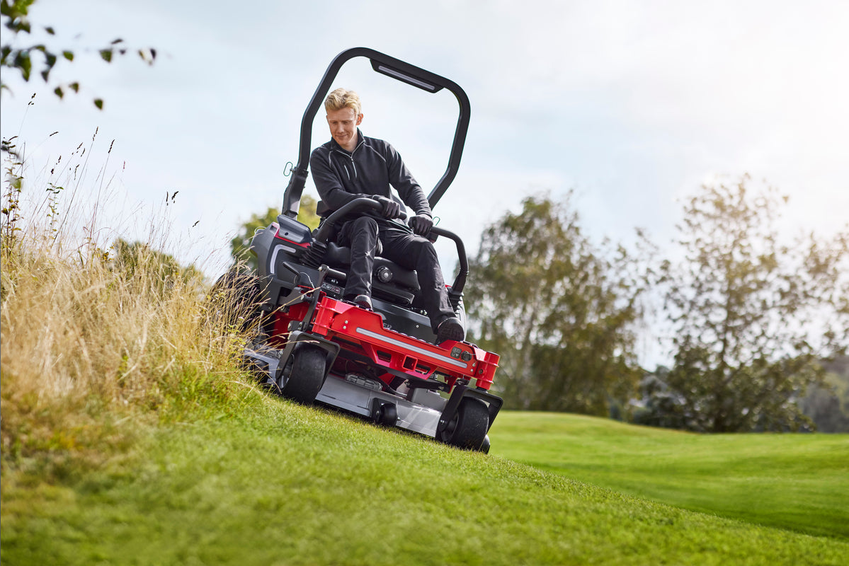 OPTIMUS™ Zero Turn Ride-On 132 cm 24 kwh – Cramer Tools